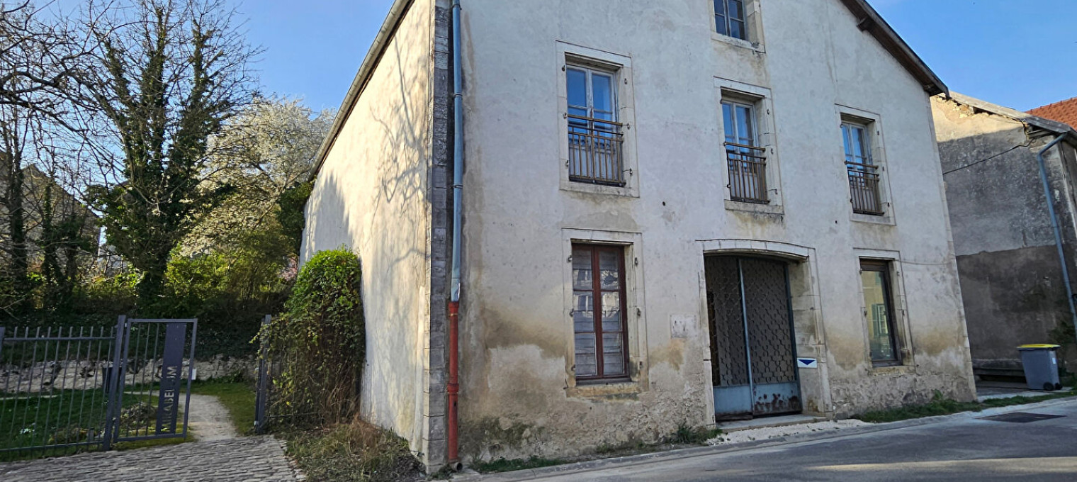 Inconnu à 
Mirebeau Sur Bèze