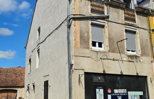 Immeuble Ã  
Mirebeau Sur Beze