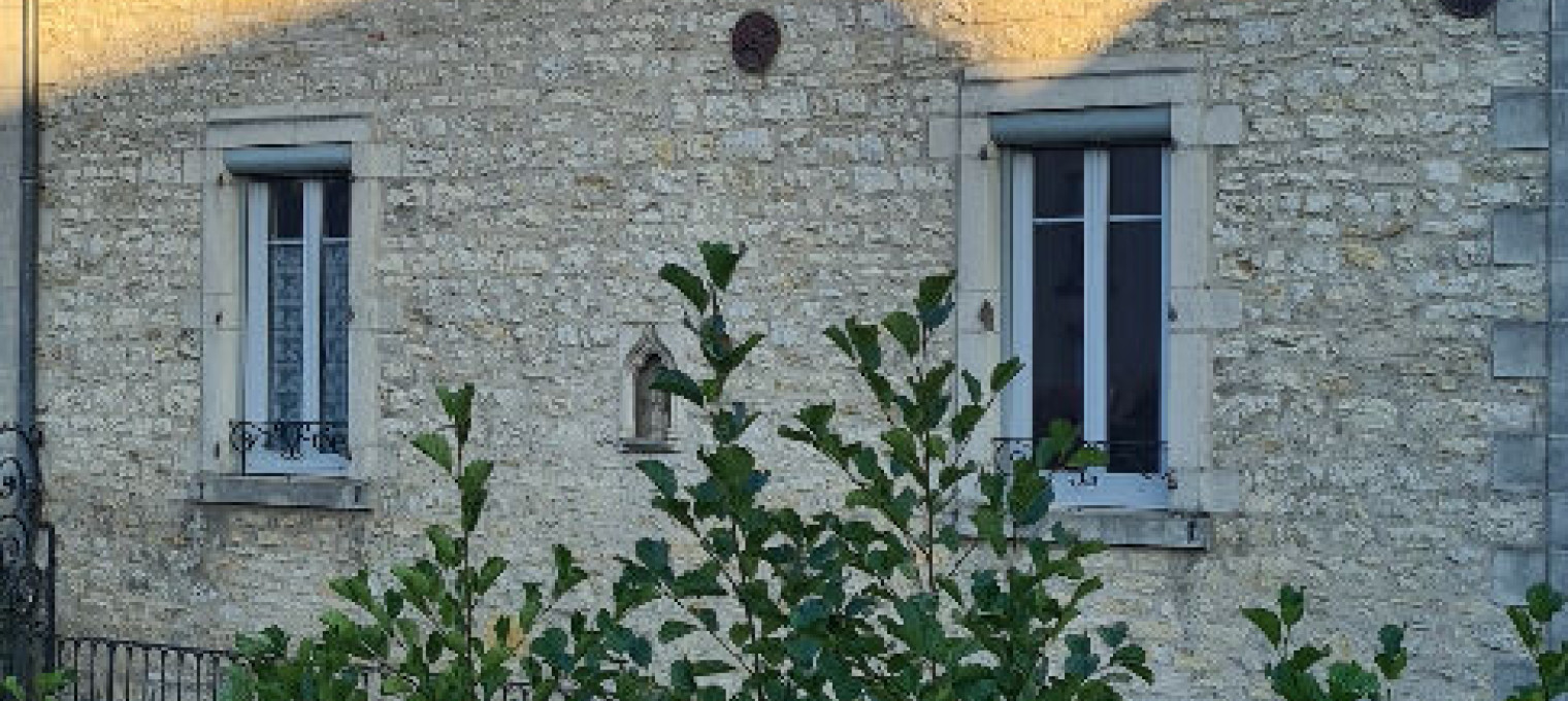 Maison Ã  
Mirebeau Sur Beze