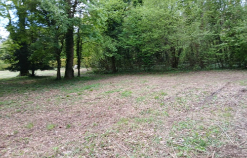Terrain Ã  
Dijon