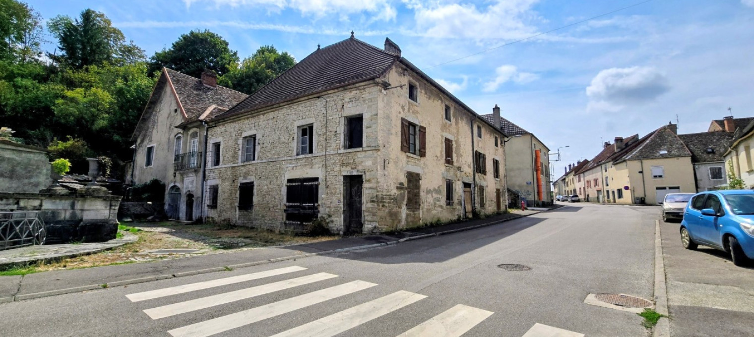 Maison Ã  
Gy